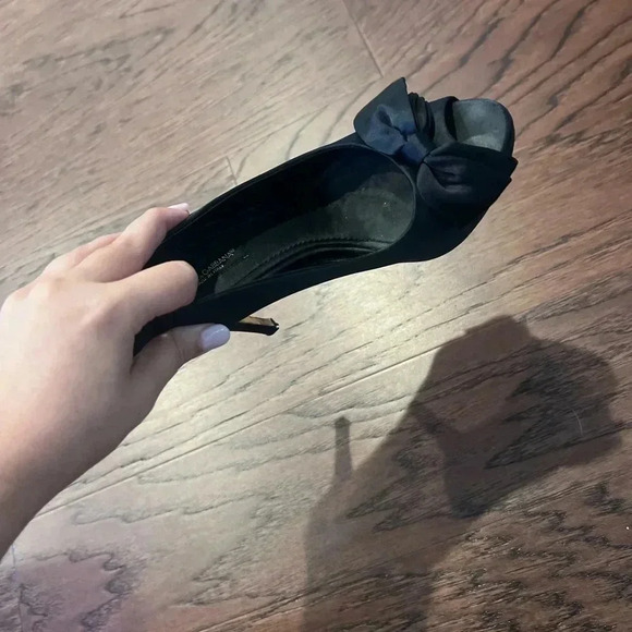 Dolce and Gabbana Pre Loved Size 5 Satin Heels - Picture 3 of 5